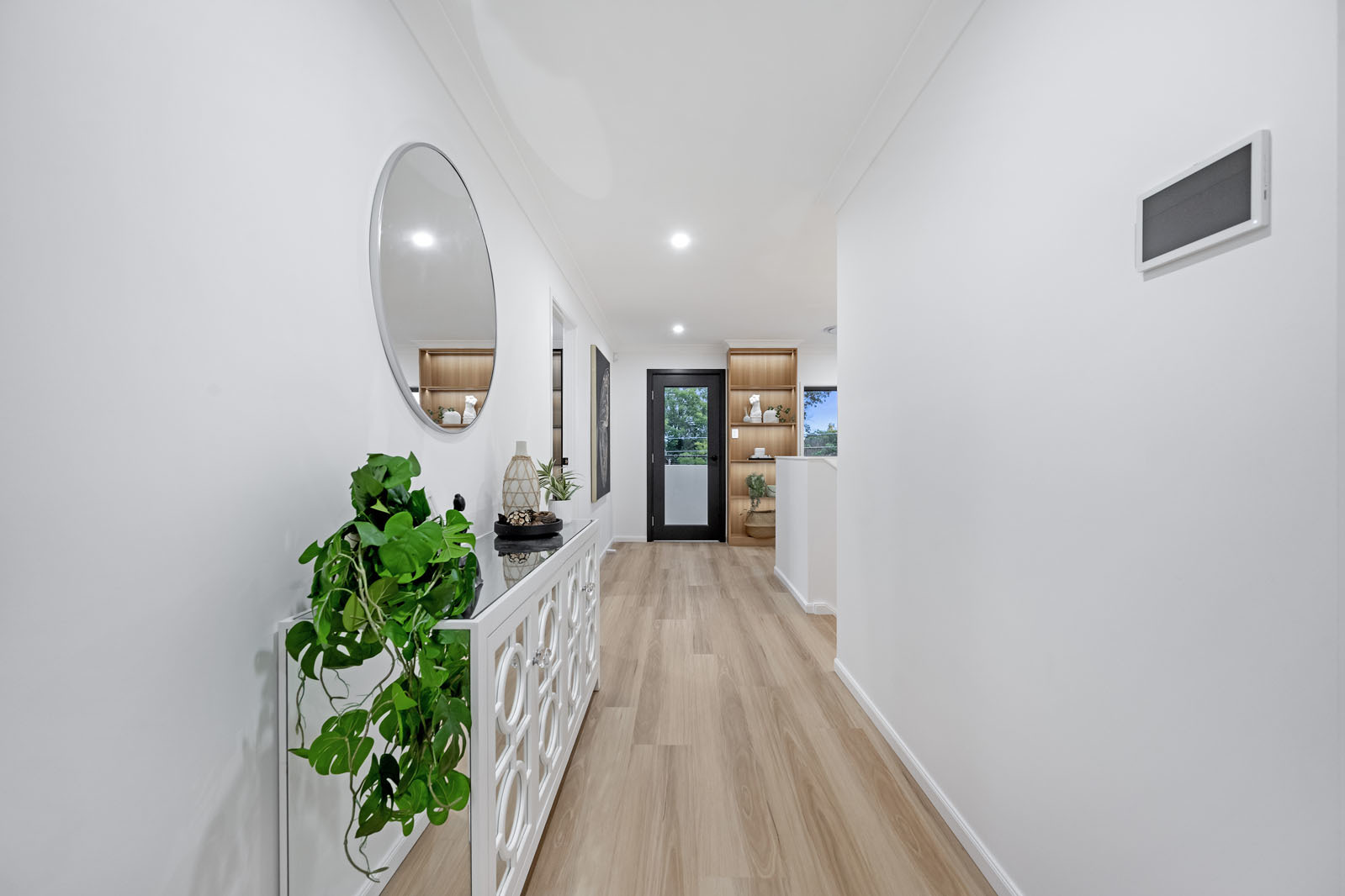 1P0057-Eastwood-2025-08-21-140538-9