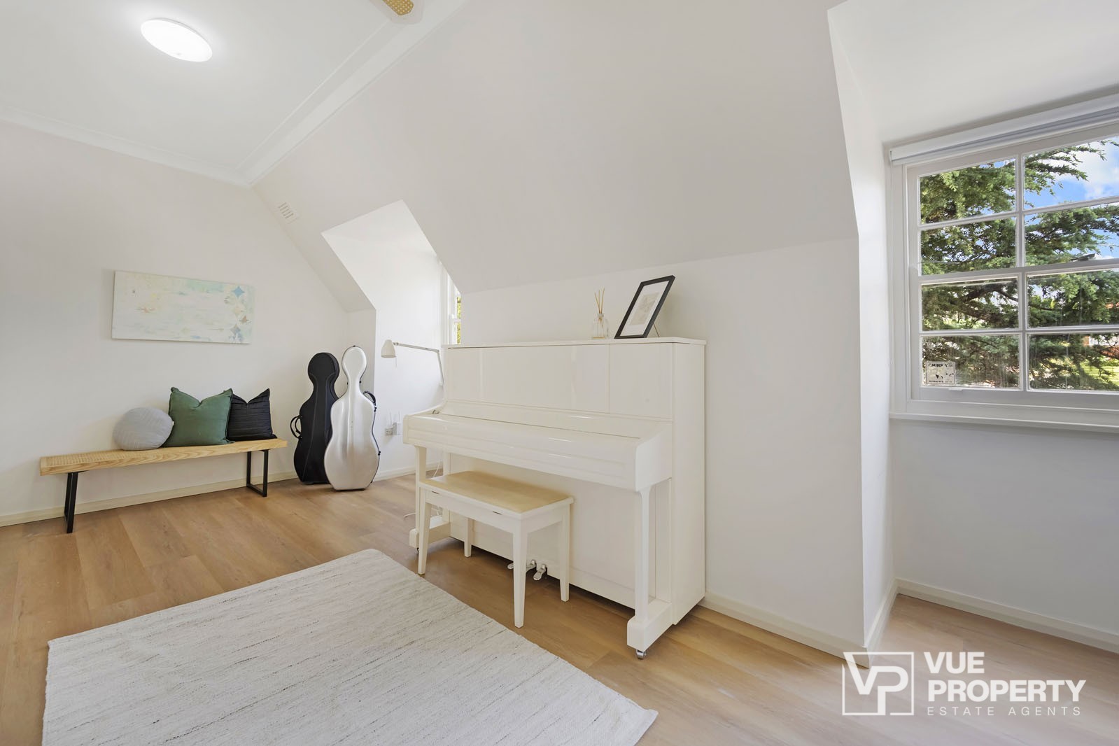 1P0043-Oatlands-2025-10-04-204931-13