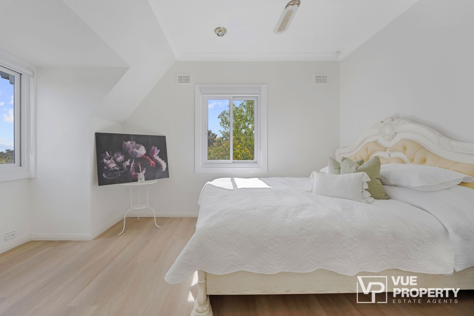 1P0043-Oatlands-2025-10-04-204931-14