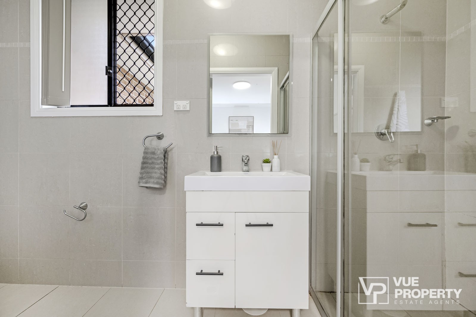 1P0051-Eastwood-2025-10-14-140931-14