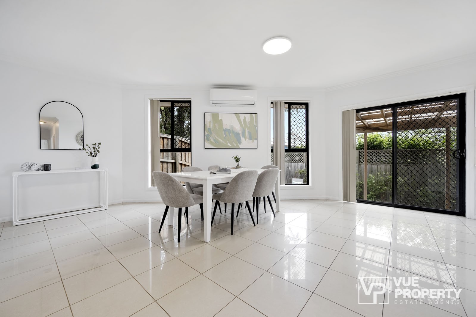 1P0051-Eastwood-2025-10-14-140931-8