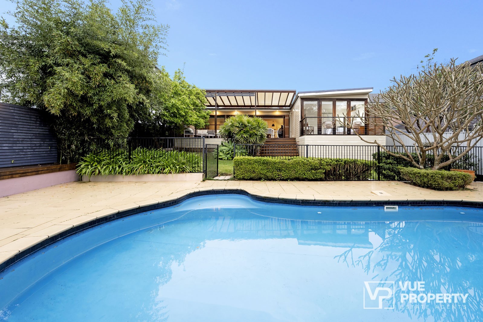 1P0061-Eastwood-2025-09-11-154256-23