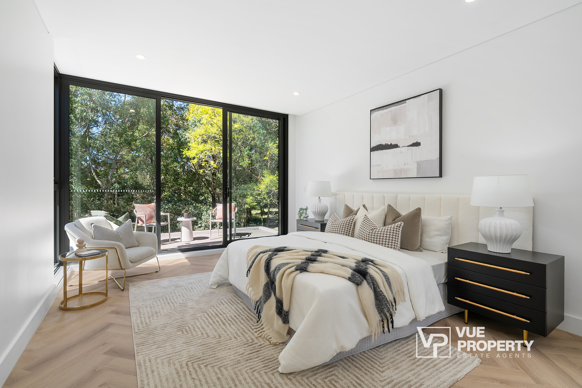 1P0082-Eastwood-2025-10-09-090736-11