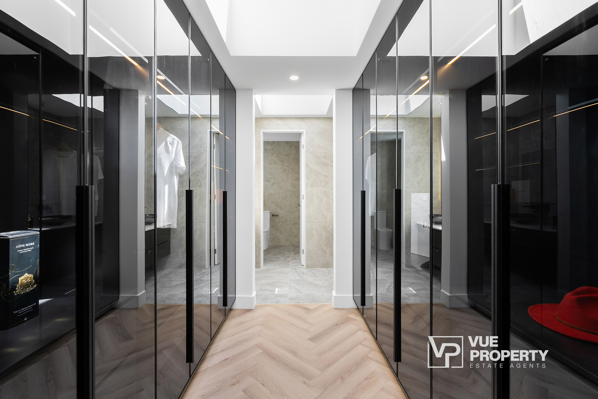 1P0082-Eastwood-2025-10-09-090736-16