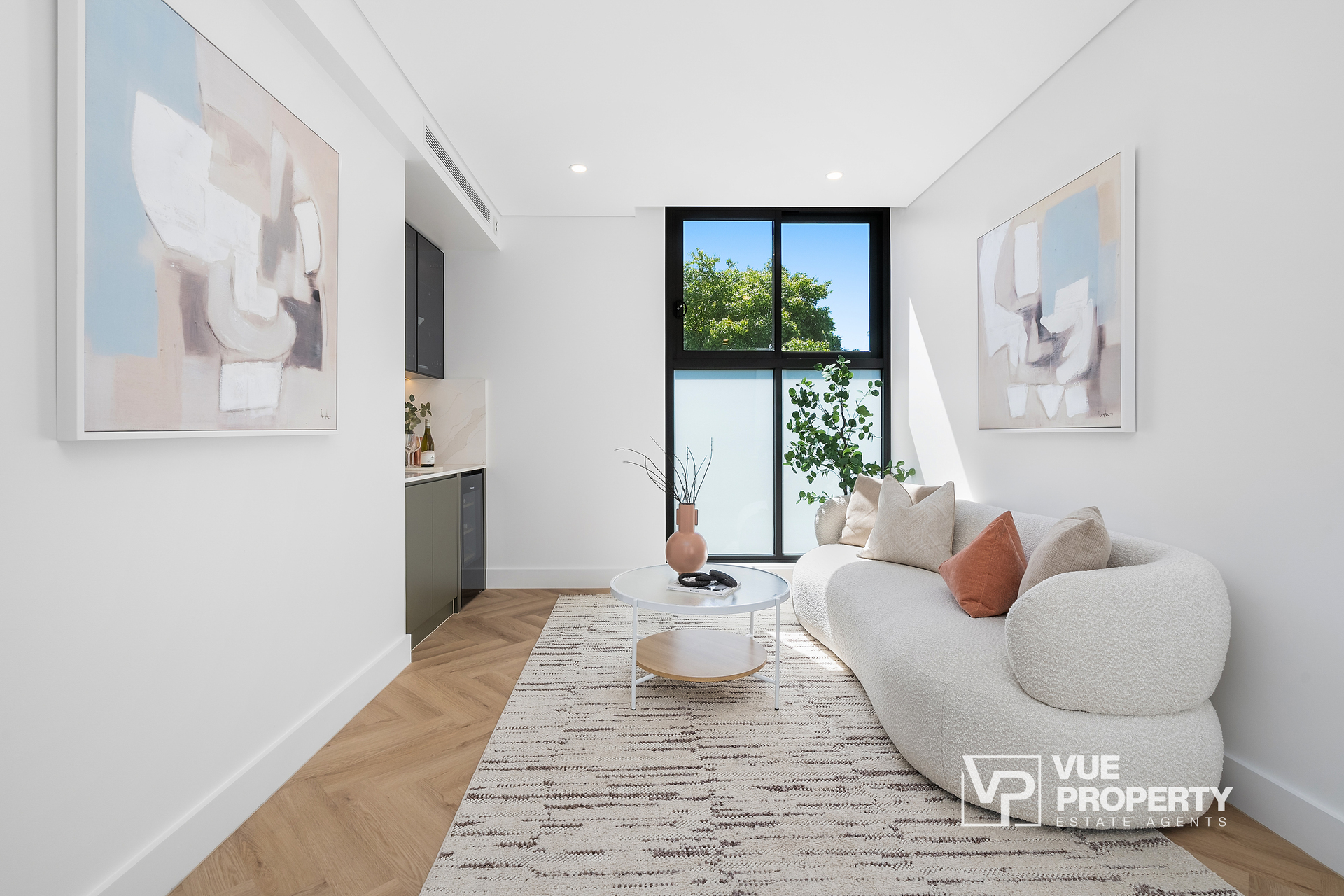 1P0082-Eastwood-2025-10-09-090736-9