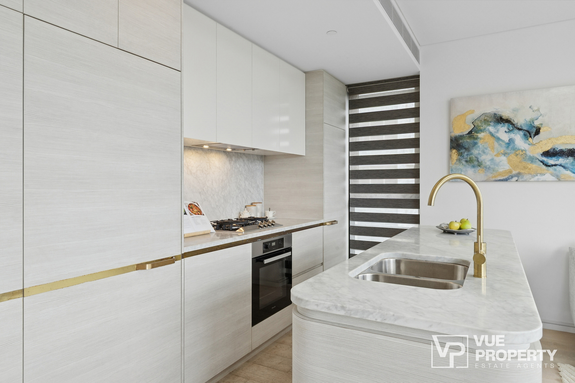 1P0107-Milsons-Point-2025-12-16-145833-2