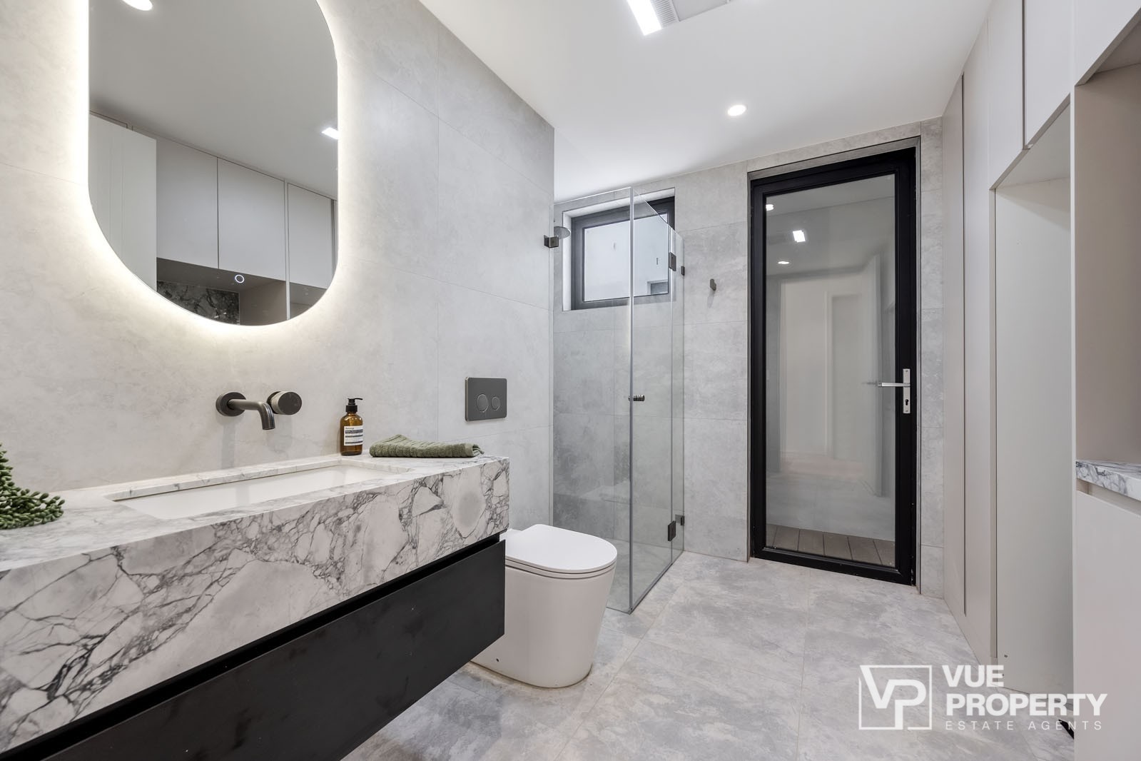 1P0086-Eastwood-2025-10-03-153007-26