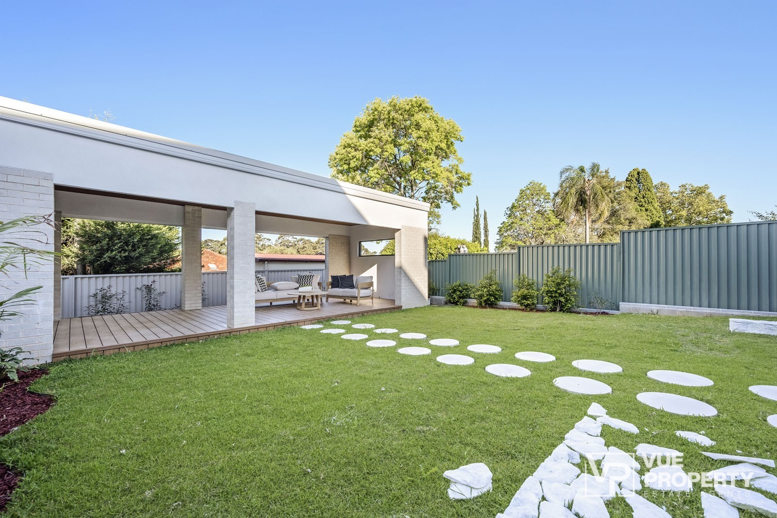 1P0086-Eastwood-2025-10-03-153007-30