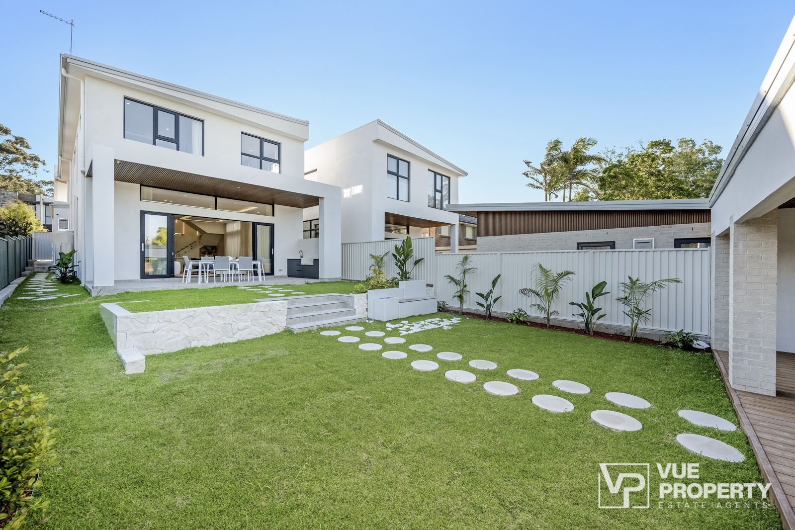 1P0086-Eastwood-2025-10-03-153007-34