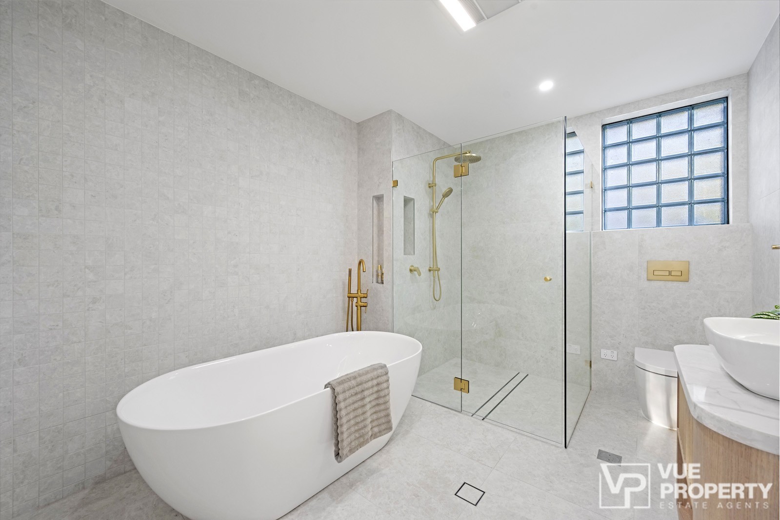 1P0171-Eastwood-2026-02-12-143948-26