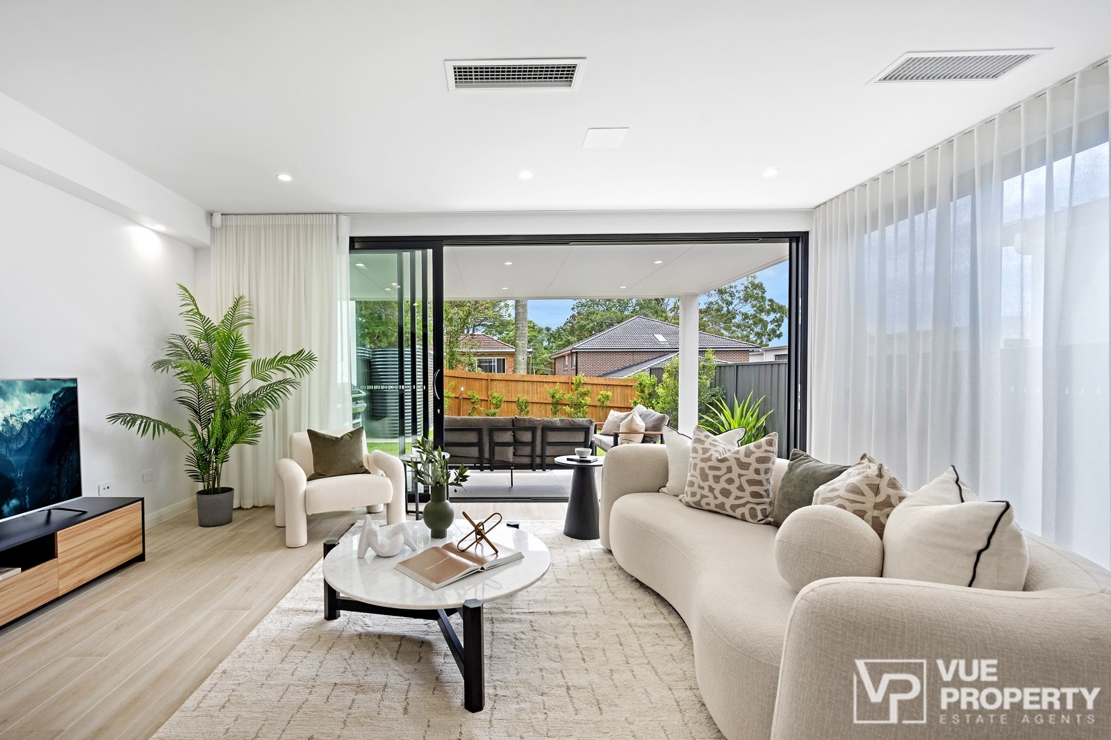 1P0204-Eastwood-2026-03-04-165445-10