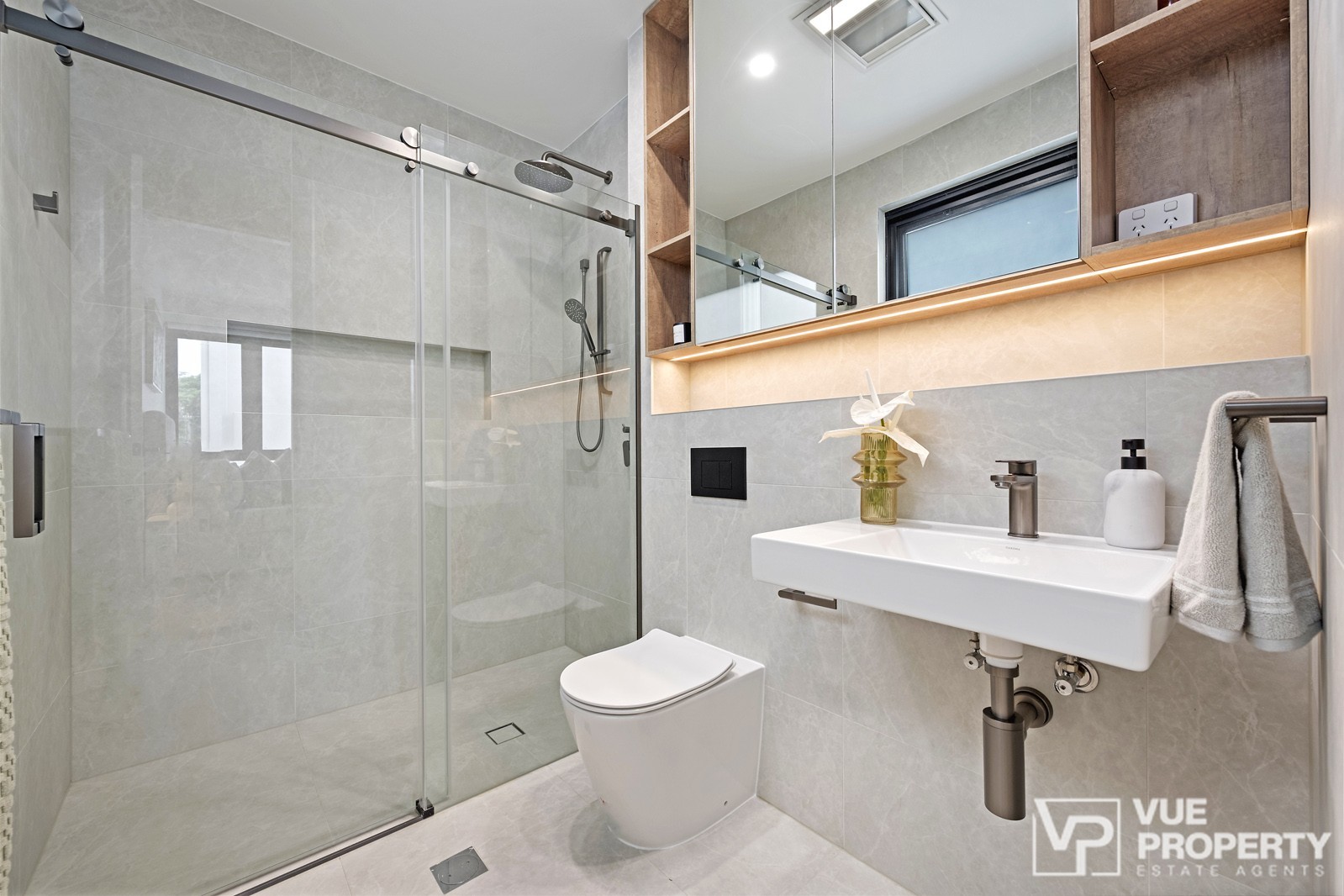 1P0204-Eastwood-2026-03-04-165445-19