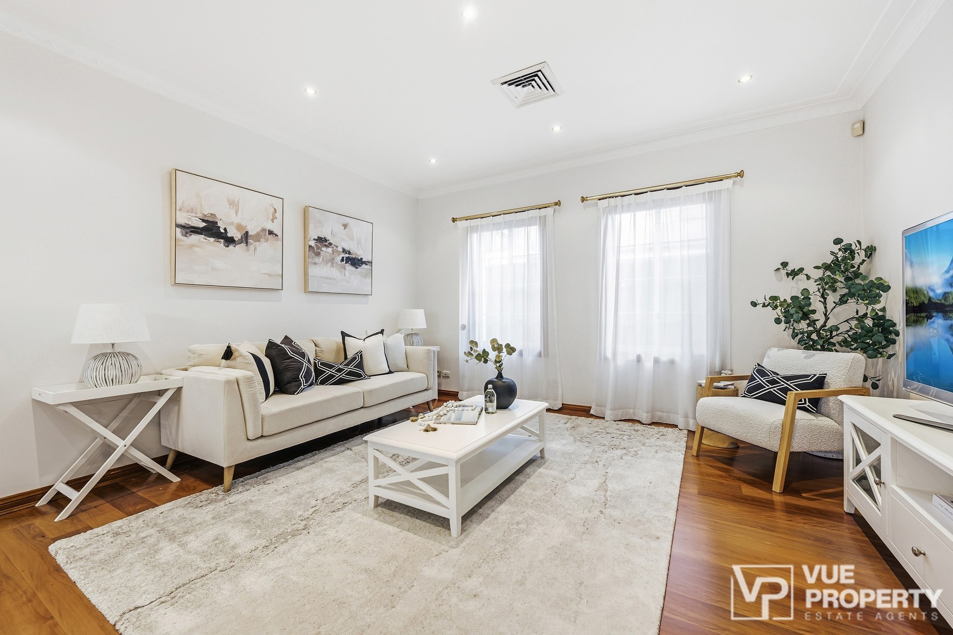 1P0262-Eastwood-2026-04-23-171529-10