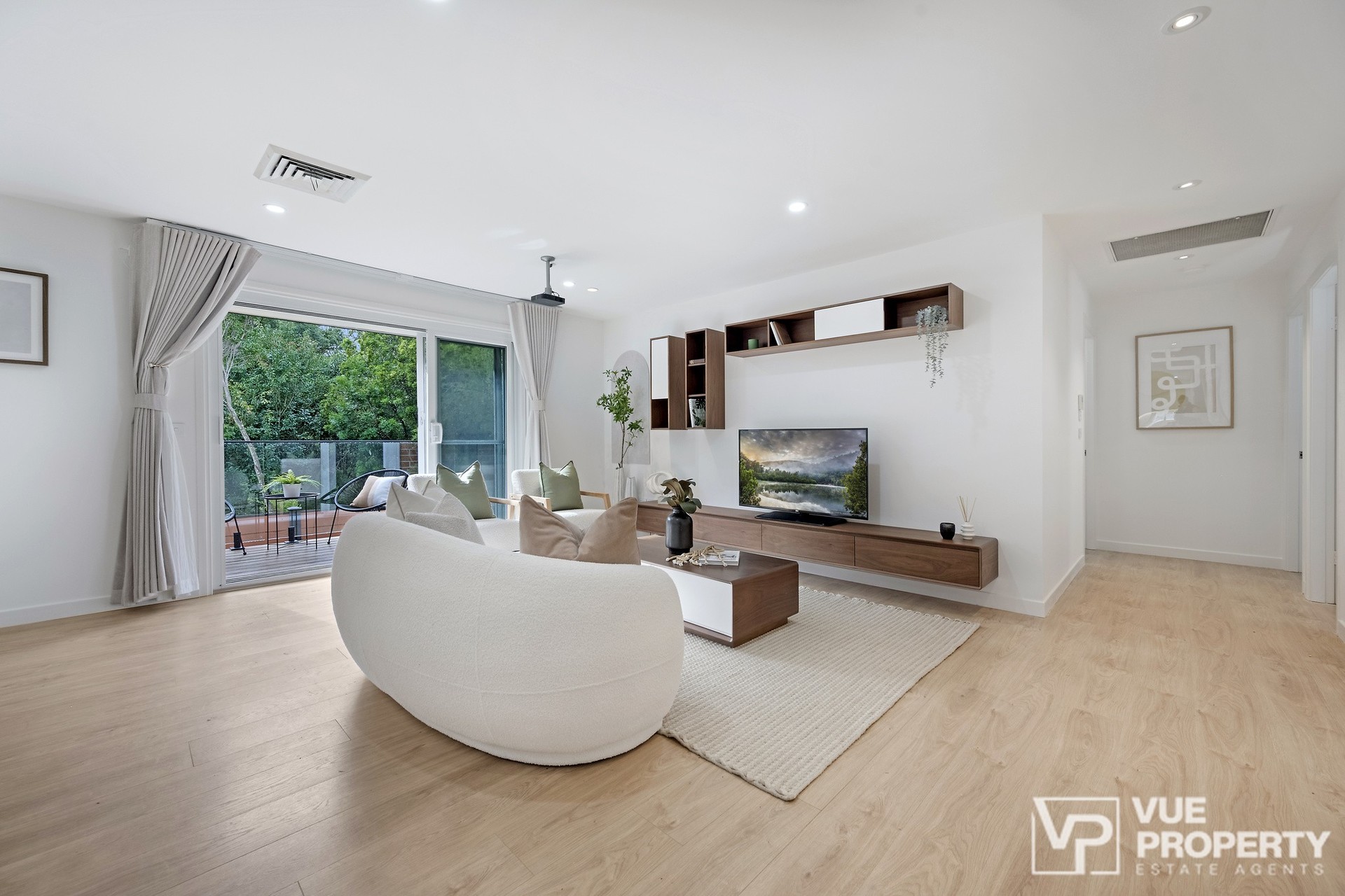 1P0314-Eastwood-2026-07-02-125330-1